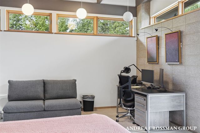 6465 Sandhill Lane, Fennville, MI 49408