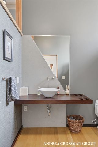 6465 Sandhill Lane, Fennville, MI 49408