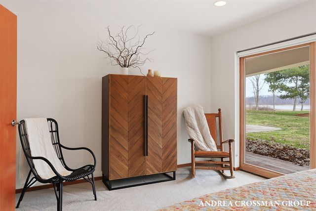 6465 Sandhill Lane, Fennville, MI 49408