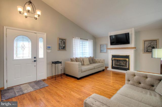 21 PEGASUS WAY, Sewell, NJ 08080