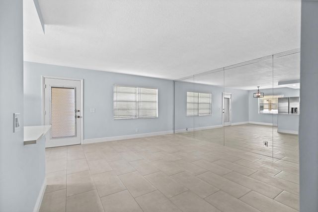 221 Normandy E, Delray Beach, FL 33484