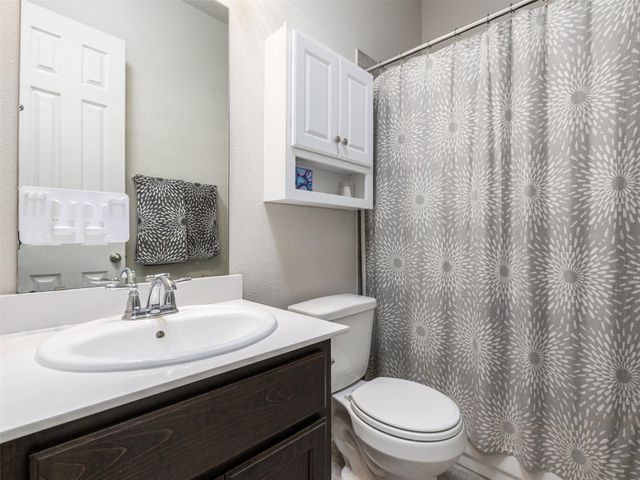 7516 Pace Ravine DR, Lago Vista, TX 78645