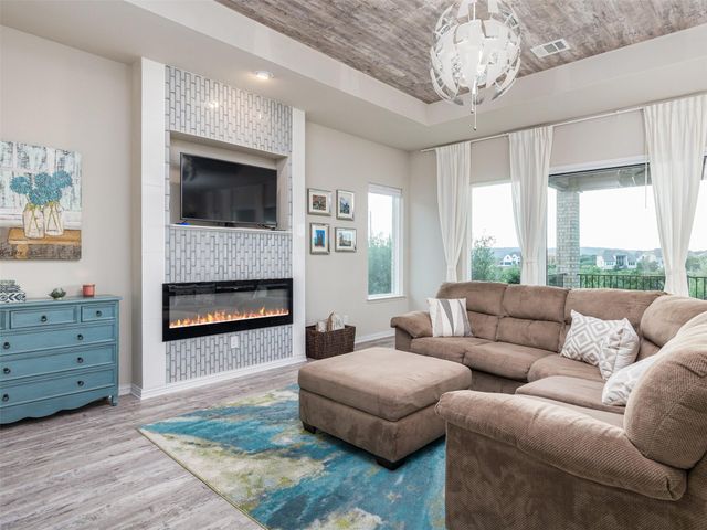 7516 Pace Ravine DR, Lago Vista, TX 78645