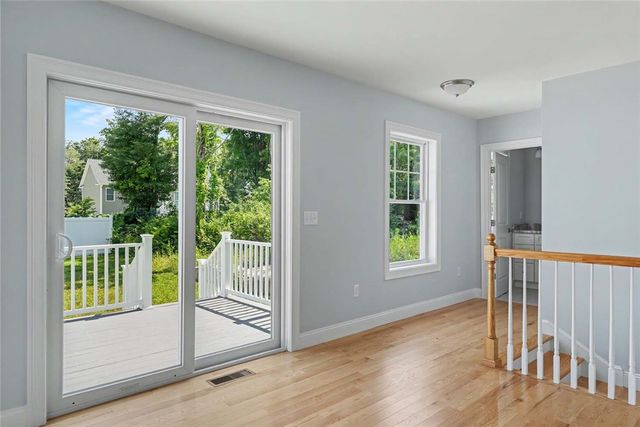 54 Vespia Lane, South Kingstown, RI 02879