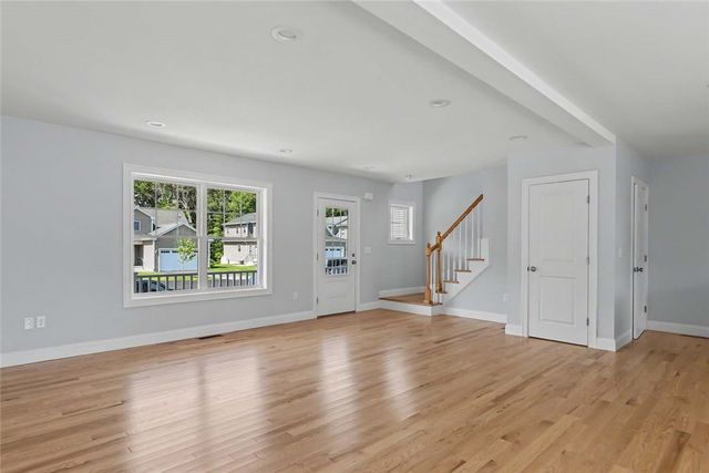 54 Vespia Lane, South Kingstown, RI 02879