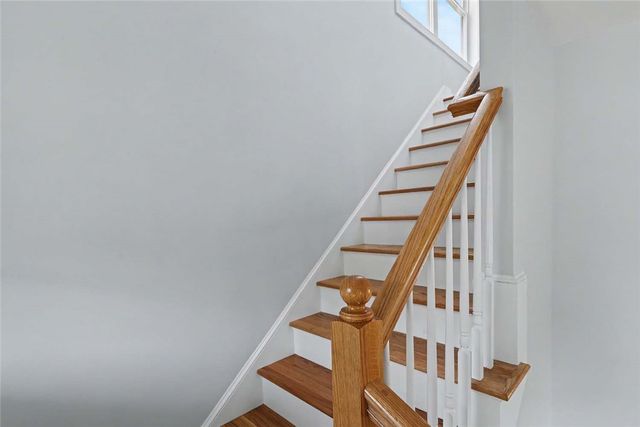 54 Vespia Lane, South Kingstown, RI 02879