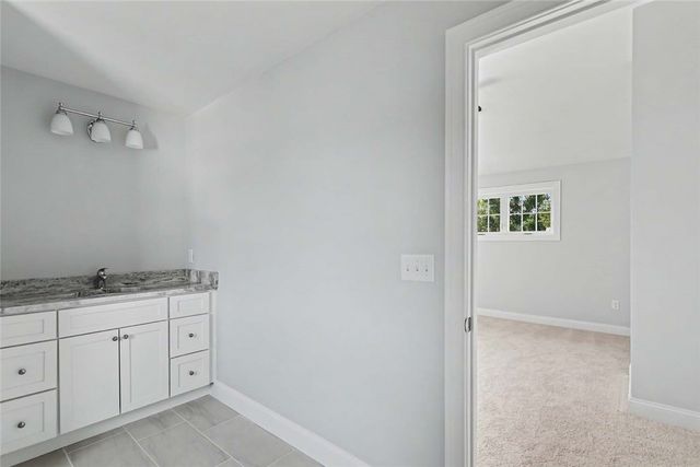 54 Vespia Lane, South Kingstown, RI 02879