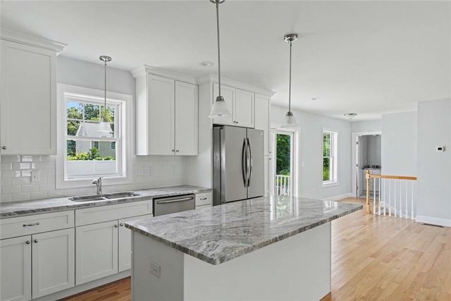 54 Vespia Lane, South Kingstown, RI 02879