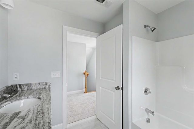 54 Vespia Lane, South Kingstown, RI 02879