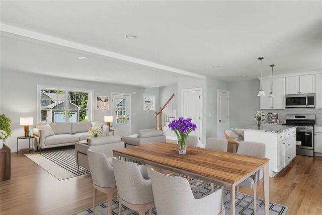 54 Vespia Lane, South Kingstown, RI 02879