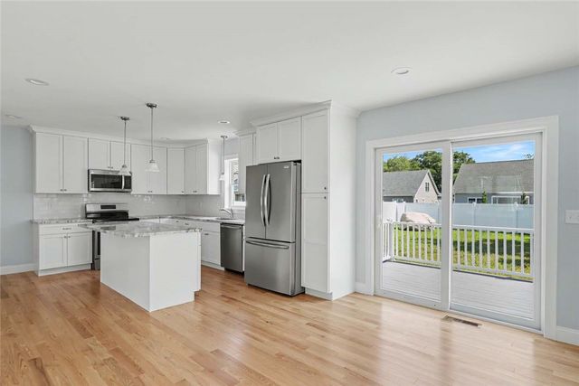 54 Vespia Lane, South Kingstown, RI 02879
