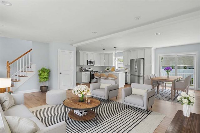 54 Vespia Lane, South Kingstown, RI 02879