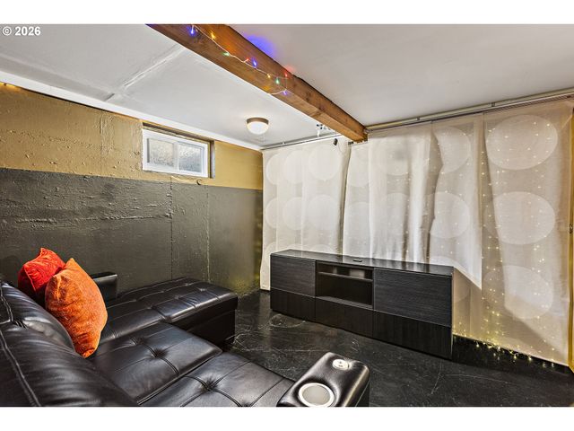 2916 Se 85TH Ave, Portland, OR 97266