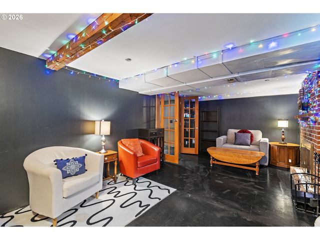 2916 Se 85TH Ave, Portland, OR 97266