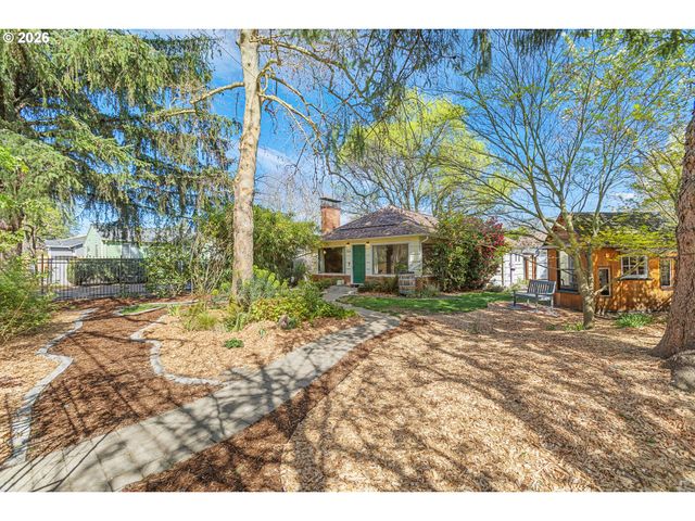2916 Se 85TH Ave, Portland, OR 97266
