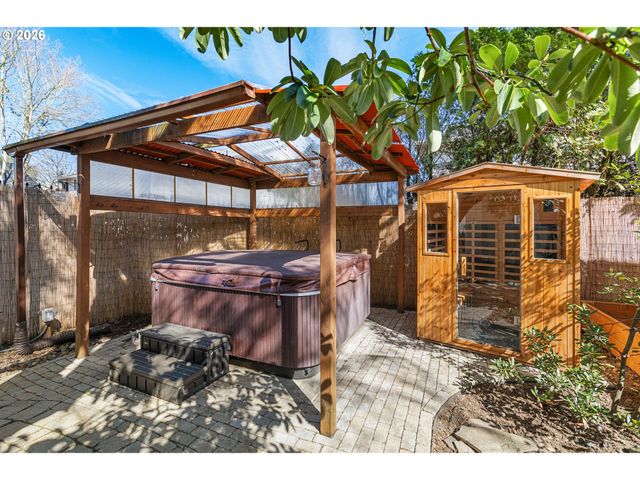 2916 Se 85TH Ave, Portland, OR 97266