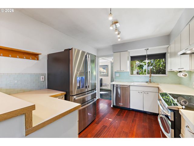 2916 Se 85TH Ave, Portland, OR 97266