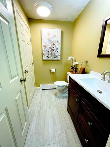 170 S Worcester St 3, Norton, MA 02766