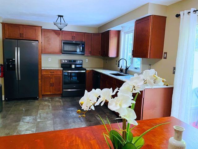 170 S Worcester St 3, Norton, MA 02766