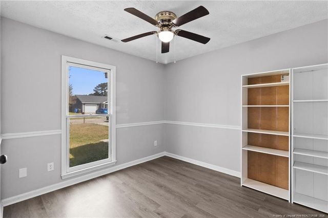 1114 WHISKERLAKE Drive, Fayetteville, NC 28312