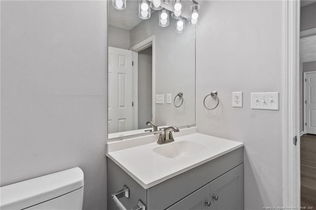 1114 WHISKERLAKE Drive, Fayetteville, NC 28312