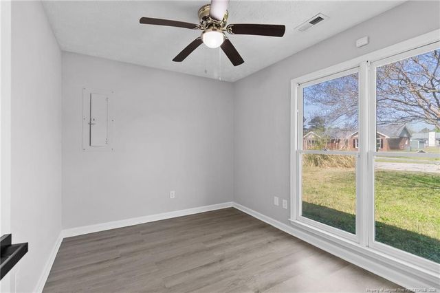 1114 WHISKERLAKE Drive, Fayetteville, NC 28312