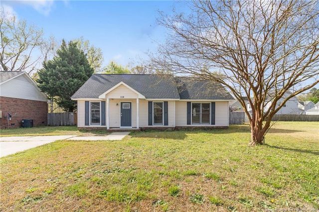 1114 WHISKERLAKE Drive, Fayetteville, NC 28312