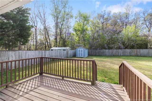 1114 WHISKERLAKE Drive, Fayetteville, NC 28312