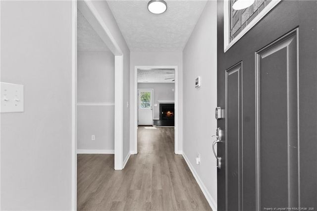 1114 WHISKERLAKE Drive, Fayetteville, NC 28312