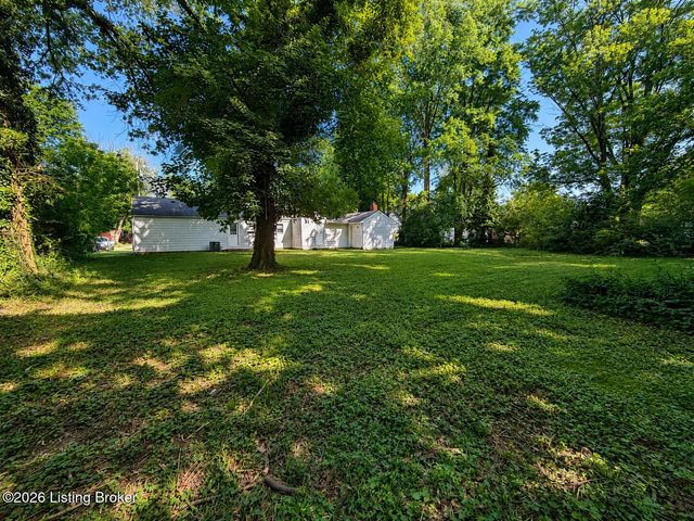 4821 Beech Dr, Louisville, KY 40216