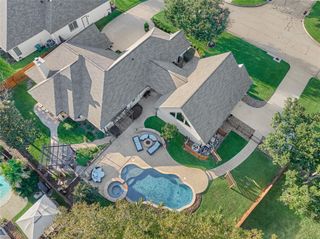 98 Monterrey Road W, Montgomery, TX 77356