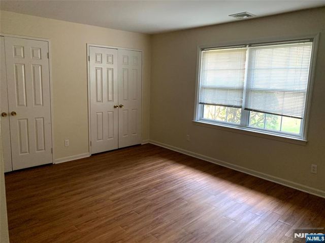 340 Sutton Place 340, Norwood, NJ 07648