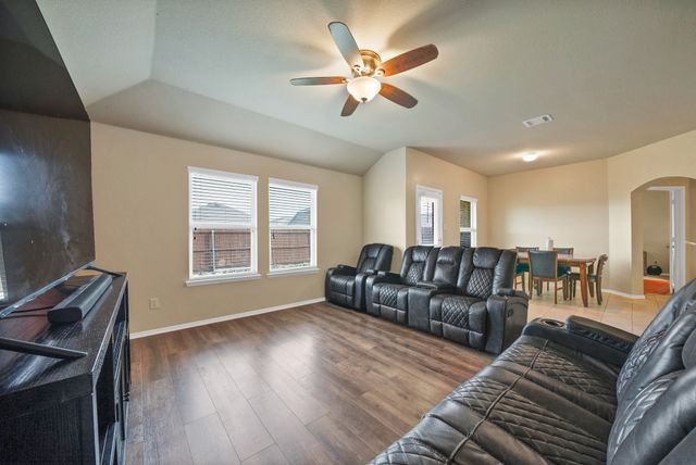 2916 Balleywood Drive, Seagoville, TX 75159