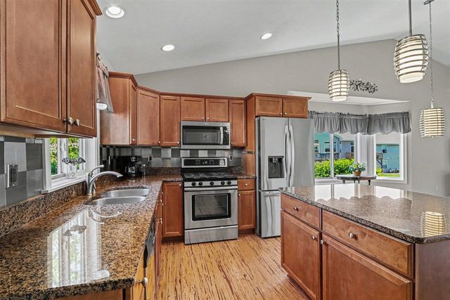 1257 S Village Circle, Kalamazoo, MI 49009