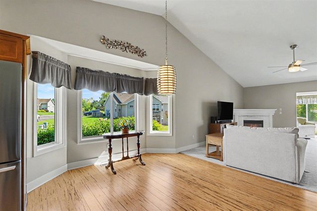 1257 S Village Circle, Kalamazoo, MI 49009