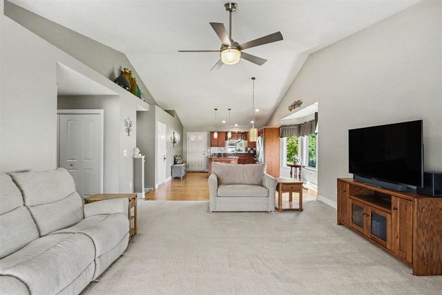 1257 S Village Circle, Kalamazoo, MI 49009