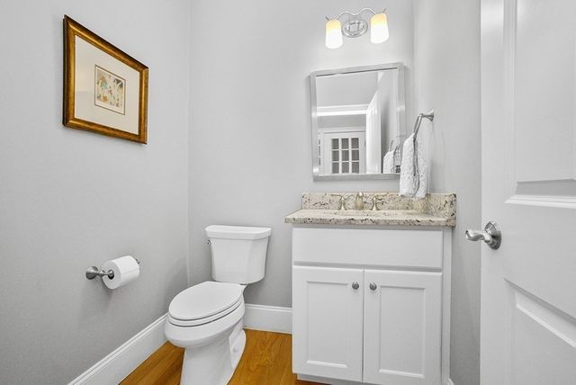 20 Hunters Ridge Way, Hopkinton, MA 01748