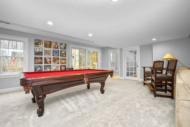 20 Hunters Ridge Way, Hopkinton, MA 01748