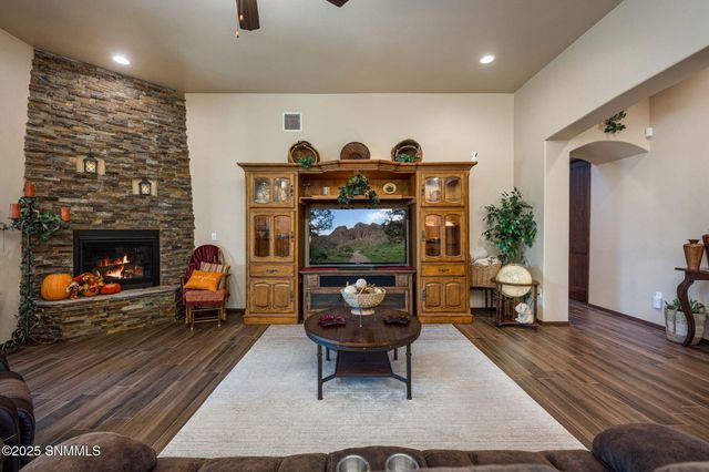 8354 Rancho Vista Loop, La Mesa, NM 88044