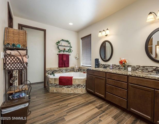 8354 Rancho Vista Loop, La Mesa, NM 88044