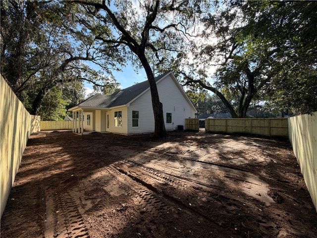 214 Hermitage Way, St Simons Island, GA 31522