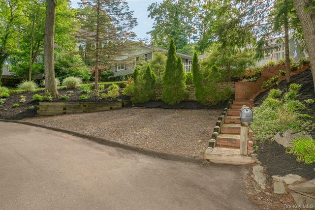 30 Ferndale Avenue, Miller Place, NY 11764