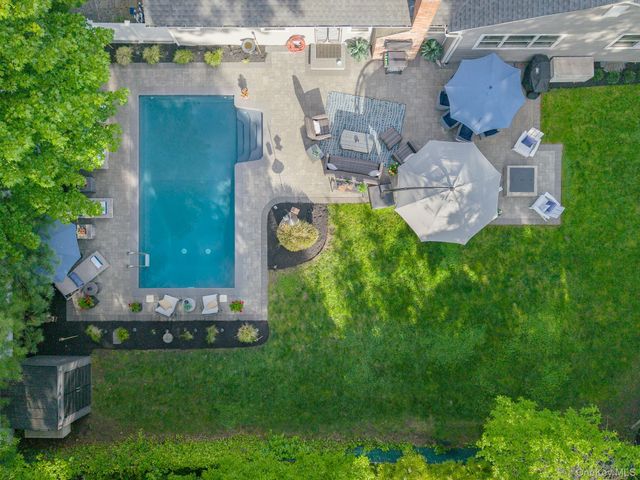 30 Ferndale Avenue, Miller Place, NY 11764