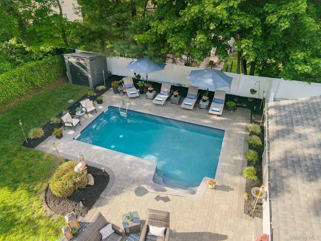 30 Ferndale Avenue, Miller Place, NY 11764