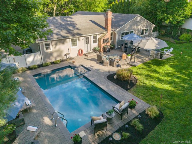 30 Ferndale Avenue, Miller Place, NY 11764