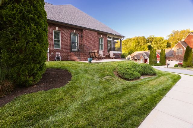 533 Summit View Cir, Clarksville, TN 37043