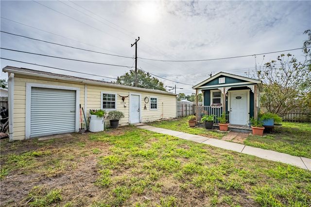 444 Wheeler Ave, Aransas Pass, TX 78336