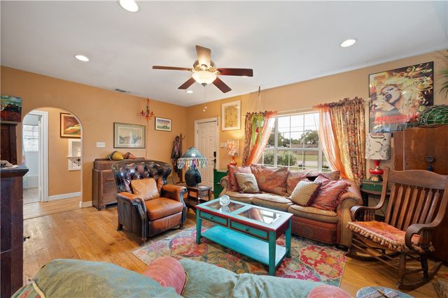 444 Wheeler Ave, Aransas Pass, TX 78336