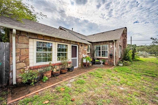 444 Wheeler Ave, Aransas Pass, TX 78336