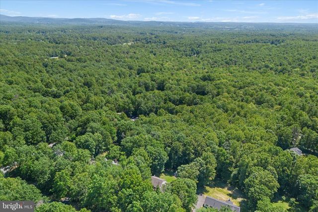 2319 WILDWOOD CIR, Amissville, VA 20106